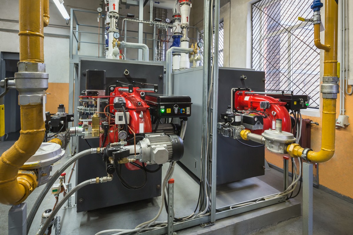 Jak zoptymalizować zużycie energii w zakładzie produkcyjnym?